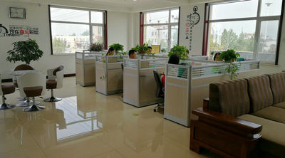Trung Quốc Cangzhou Huachen Roll Forming Machinery Co., Ltd.