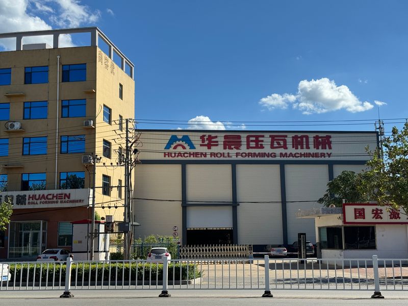 Trung Quốc Cangzhou Huachen Roll Forming Machinery Co., Ltd. 