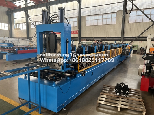 Một nhấp chuột CZ Purlin Interchange Roll Forming Machine Chain Drive