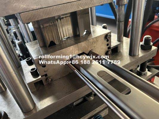 Chất lượng  Customizable Shutter Door Roll Forming Machine For Your Unique Manufacturing Needs nhà máy