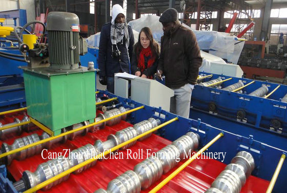 Máy tạo cuộn lớp hai tự động bằng thép kim loại kính cho việc làm gạch dày 0,3-0,6mm