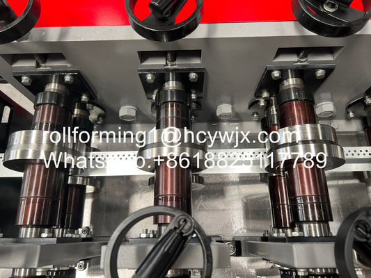 Hồ sơ tùy chỉnh Hệ thống vách thạch cao GI Máy tạo hình cuộn