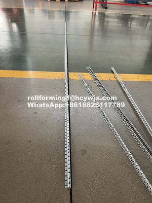 380v 50hz 3 giai đoạn Stud And Track Roll Forming Machine cho cuộn dây thép