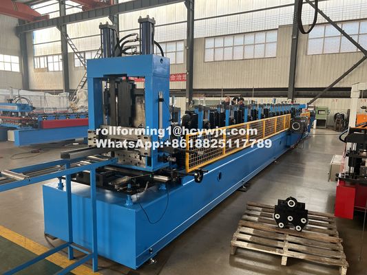 Một nhấp chuột CZ Purlin Interchange Roll Forming Machine Chain Drive