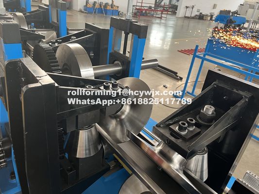 Một nhấp chuột CZ Purlin Interchange Roll Forming Machine Chain Drive
