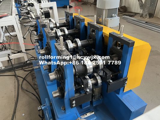 380V / 50Hz / 3Phase Double C Clamping Beam Machine Line cho độ dày 1,5-2mm