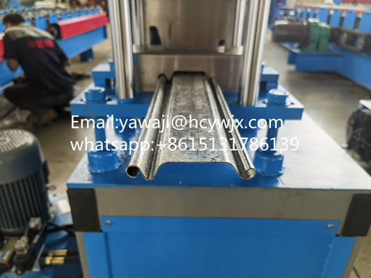 Máy hình thành cuộn cửa cửa bằng thép màu mới