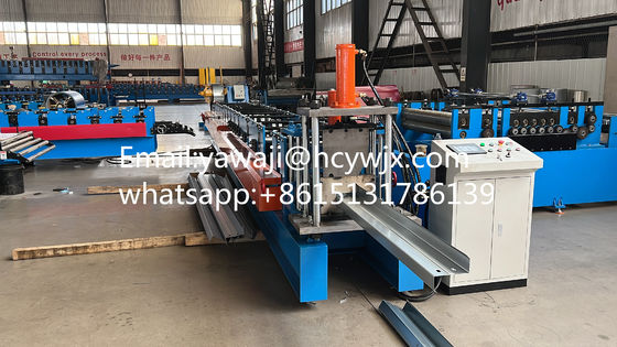 7.5KW Dẫn dây chuyền tùy chỉnh tự động CZ Purlin sản xuất máy
