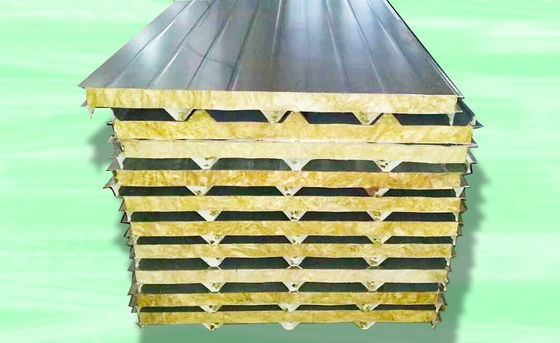 Bảng màu Sandwich Panel Making Machine Đối với Khoáng sản Wool Ban 28kw