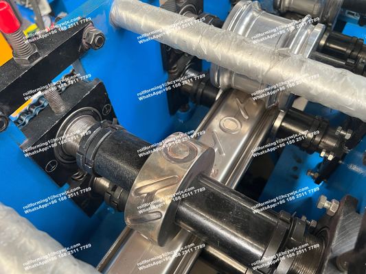 Máy móc tạo hình cửa cuốn cho cửa nhà để xe