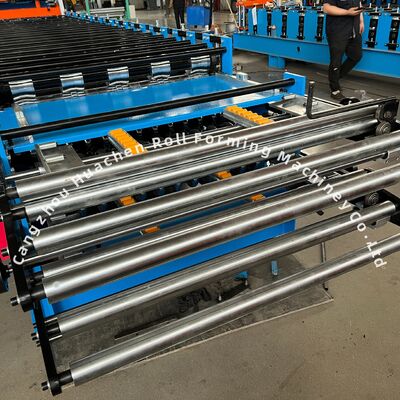 Máy cán tôn hai lớp cho mái kim loại với tốc độ 15m/phút, độ dày 0.3-0.6mm và truyền động xích